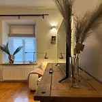 アパート Cozy In The Heart Of Old Town With Free Parking *