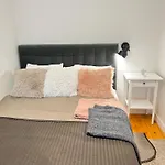 Cozy In The Heart Of Old Town With Free Parking アパート *