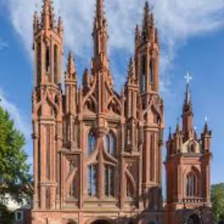 Cozy In The Heart Of Old Town With Free Parking *