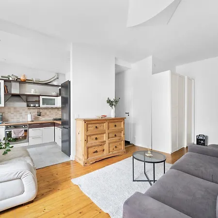 Cozy In The Heart Of Old Town With Free Parking