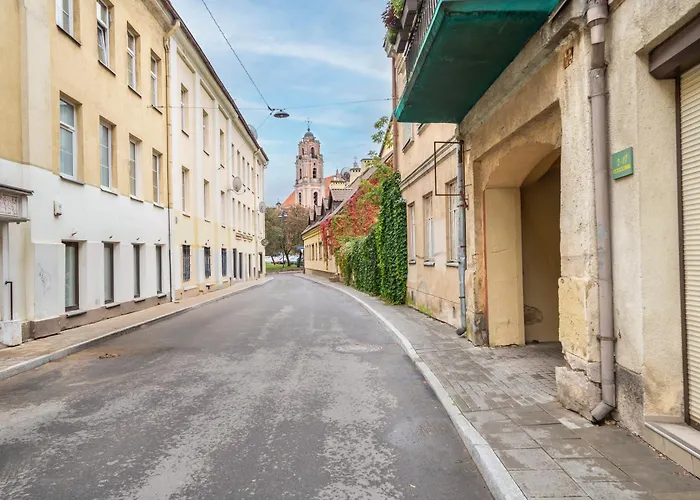 Cozy In The Heart Of Old Town With Free Parking