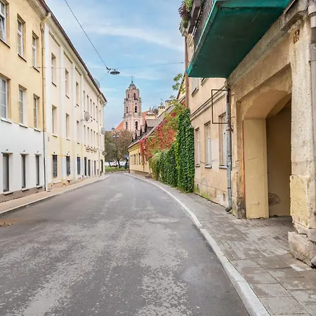 Cozy In The Heart Of Old Town With Free Parking